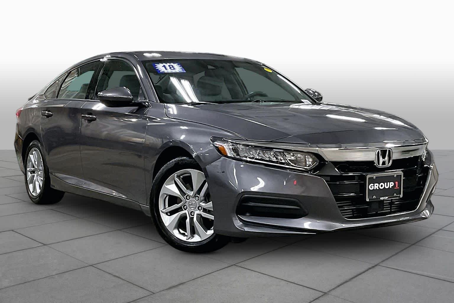 Used 2018 Modern Steel Metallic Honda LX 1.5T image 3