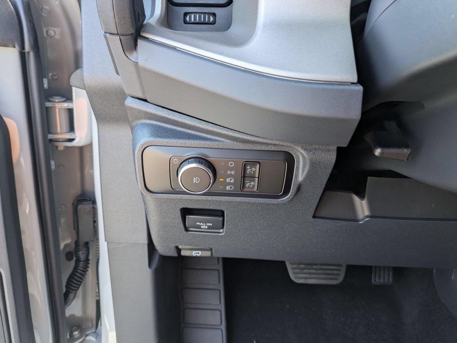 New 2026 Avalanche Gray Ford Outer Banks® image 15