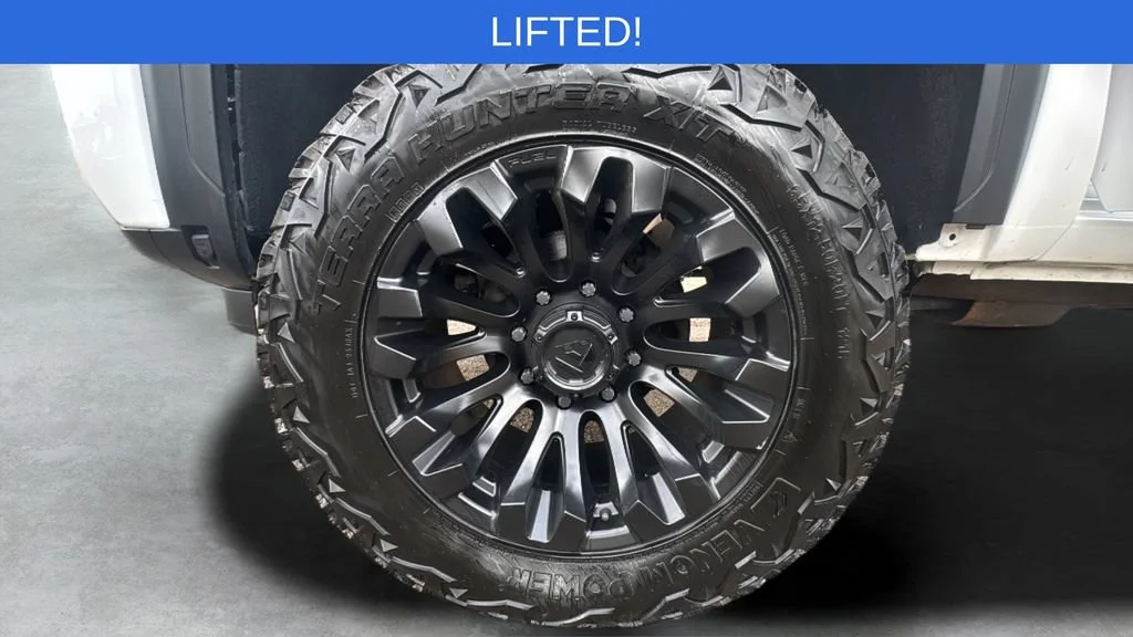2024 GMC Sierra 2500HD AT4 - Photo 17