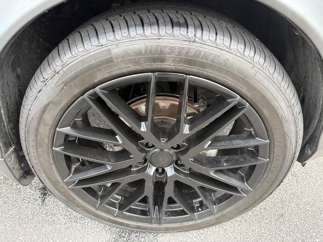 Used 2022 Black Nissan SL image 12
