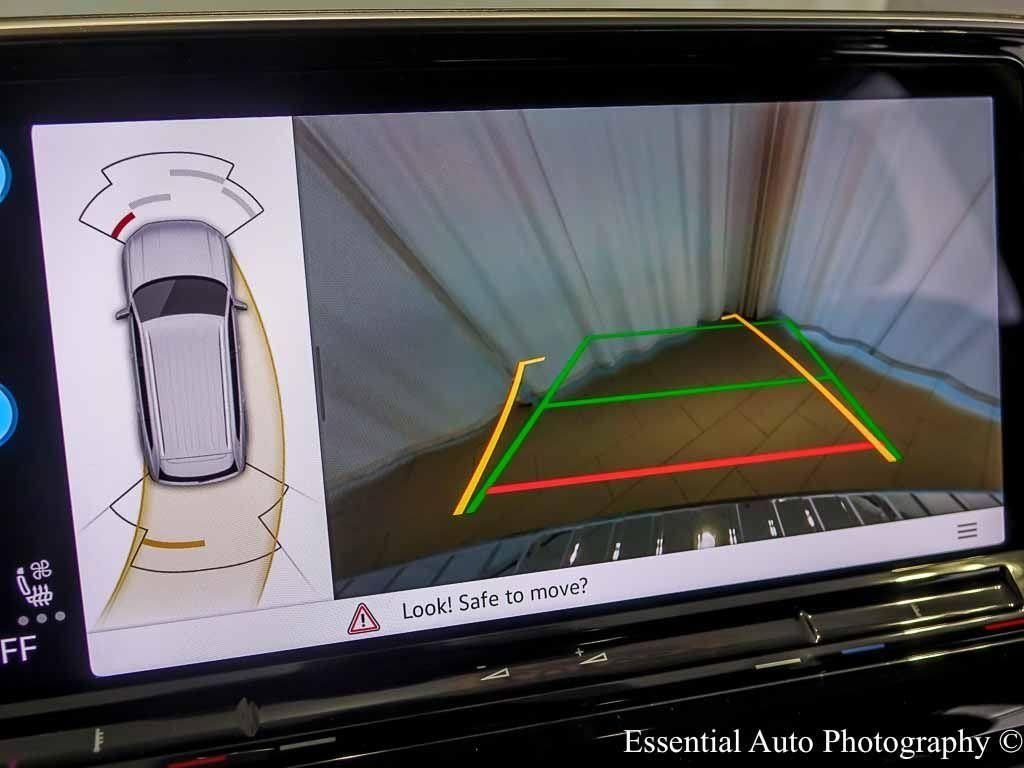 New 2026 Pure Gray Volkswagen 2.0T SEL image 16
