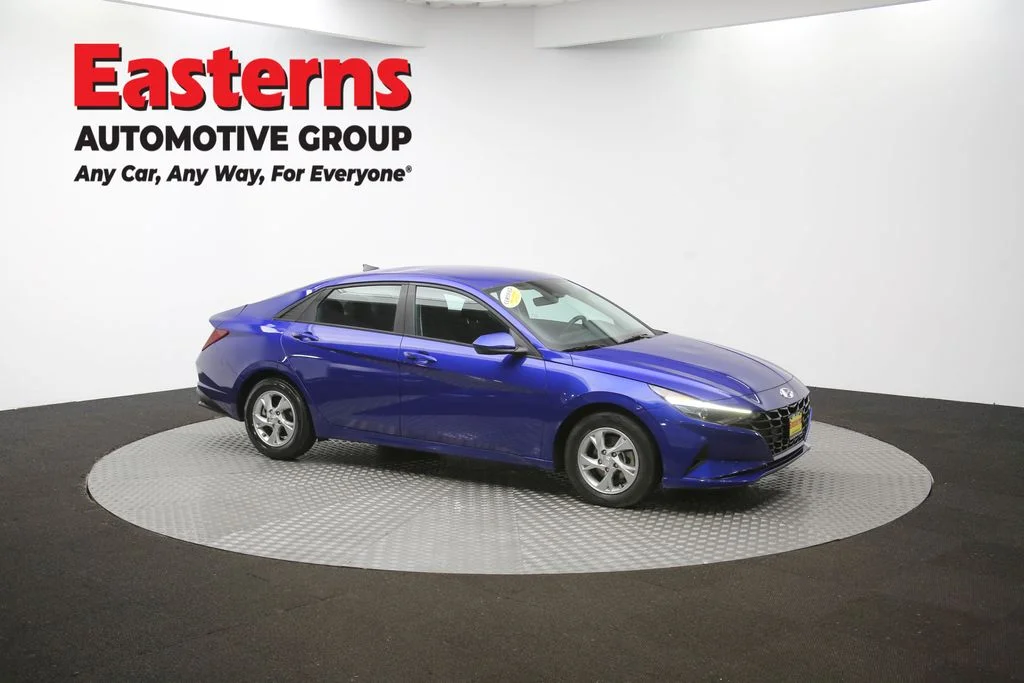 Used 2023 Blue Hyundai SE image 46