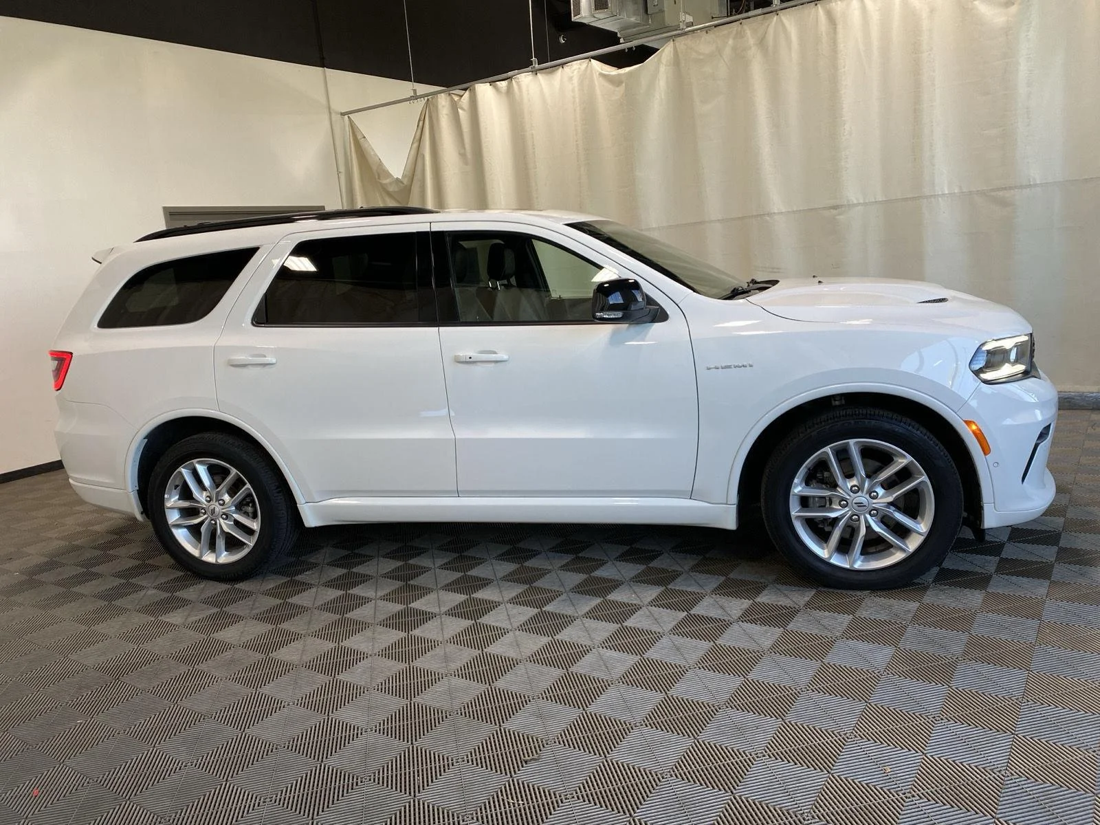 Used 2025 White Knuckle Dodge R/T image 8