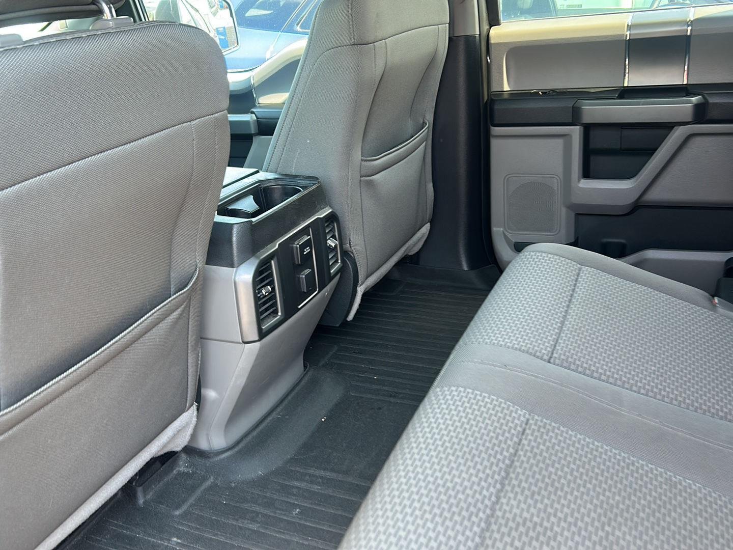 Used 2015 Magnetic Metallic Ford XLT image 5