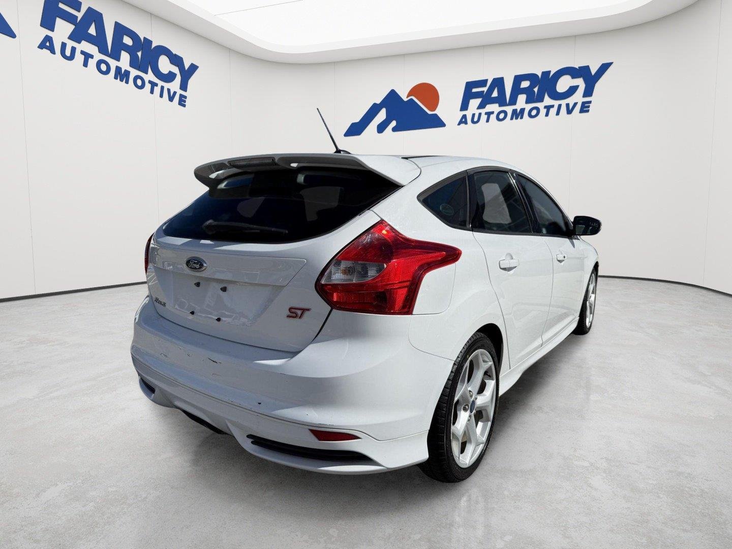 Used 2014 Oxford White Ford ST image 6