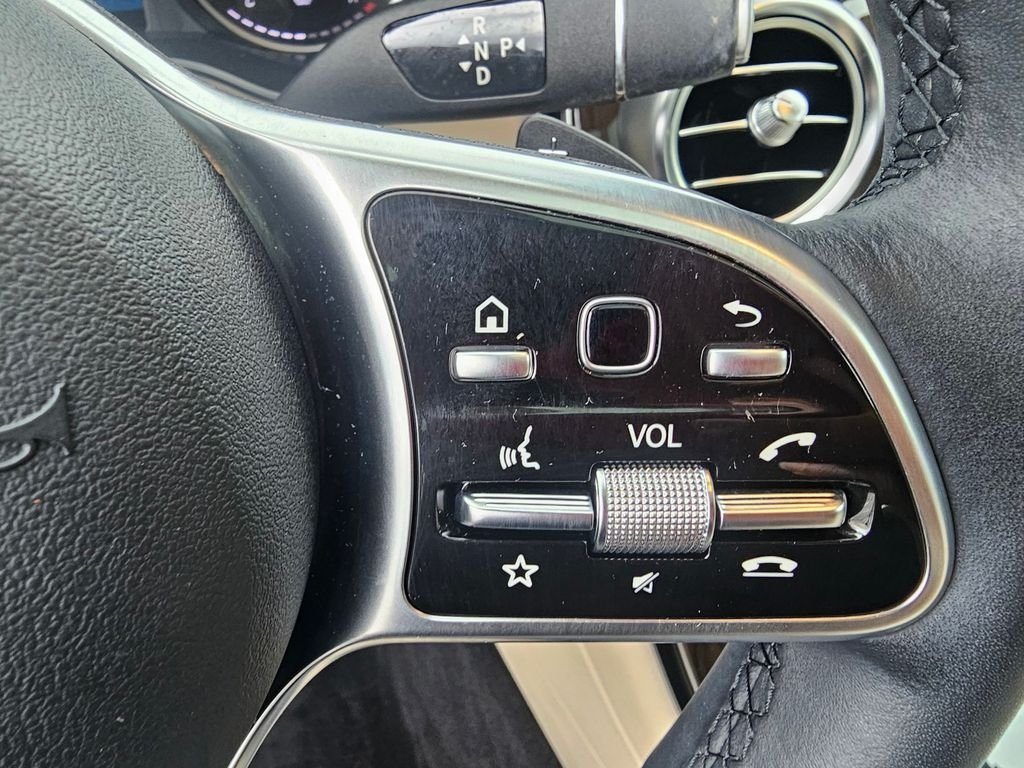2022 Mercedes-Benz GLC GLC300 - Photo 21