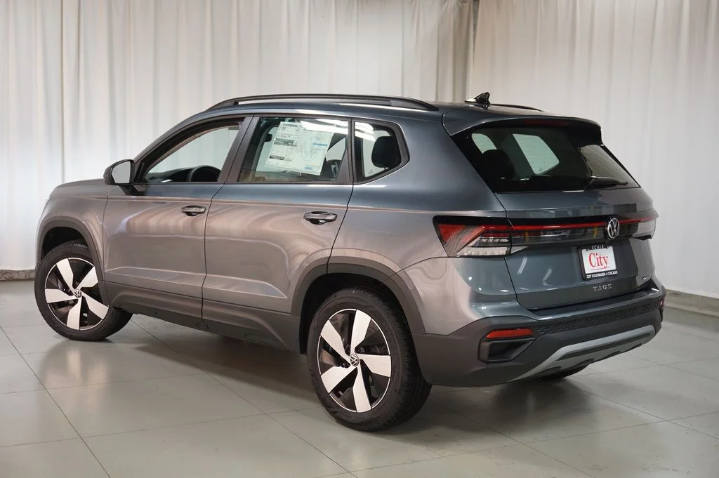 New 2026 Platinum Gray Volkswagen 1.5T S image 8