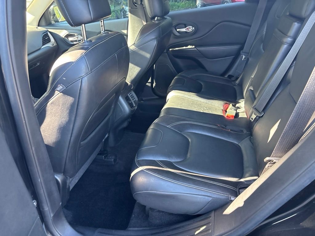 Used 2015 Black Jeep Limited image 15
