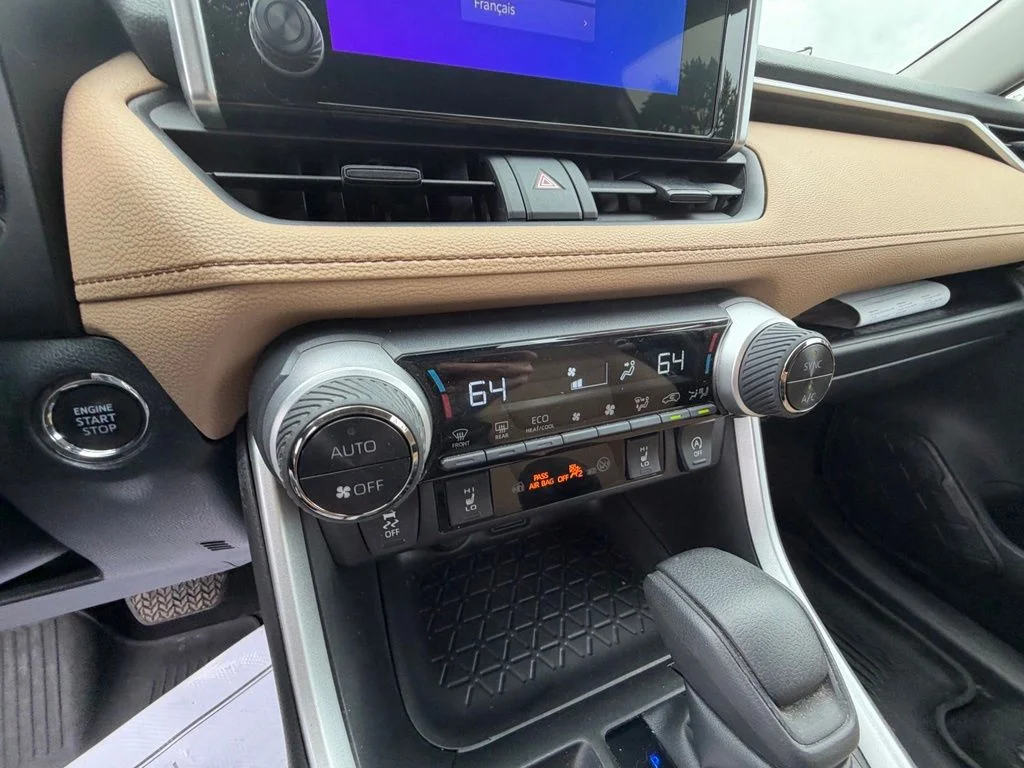 Used 2023 White Toyota XLE image 23