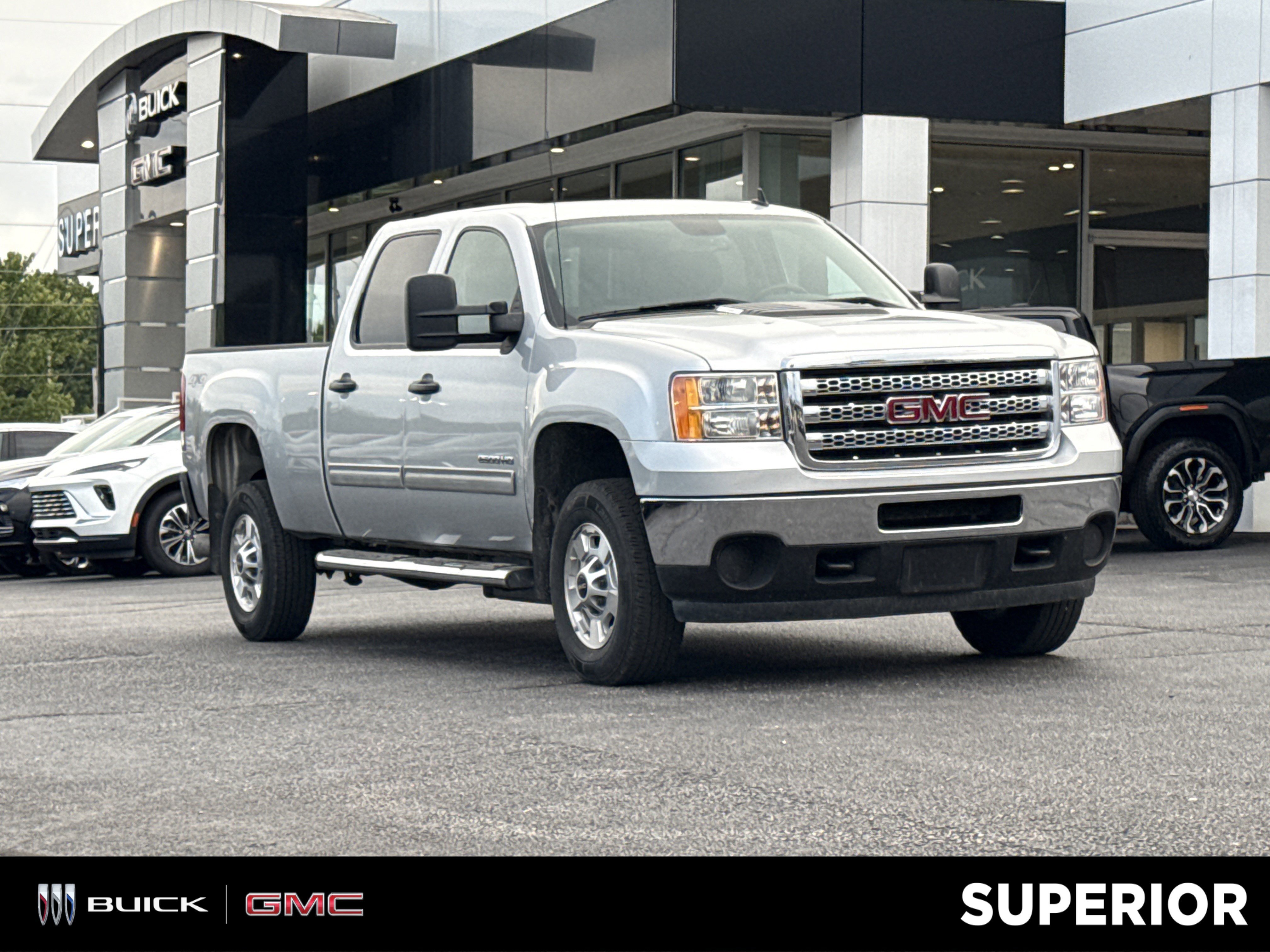 2013 GMC Sierra 4WD Crew Cab 6.5ft SLE's photo