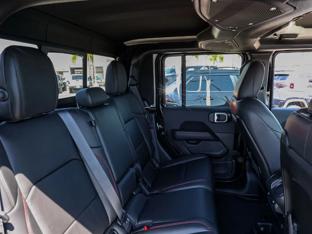 New 2026 Black Clearcoat Jeep Rubicon X image 17