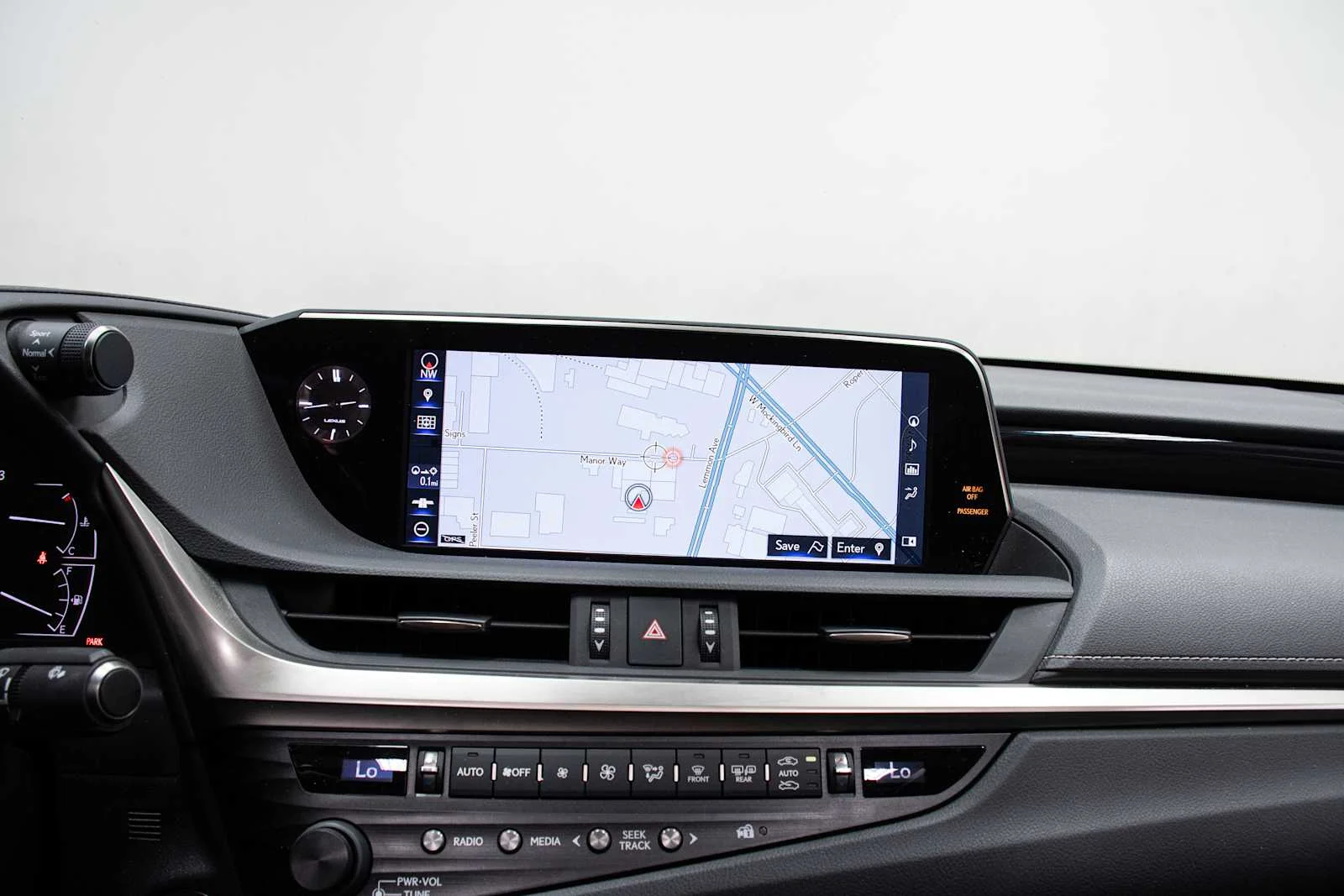 Used 2019 Obsidian Lexus Ultra Luxury image 18