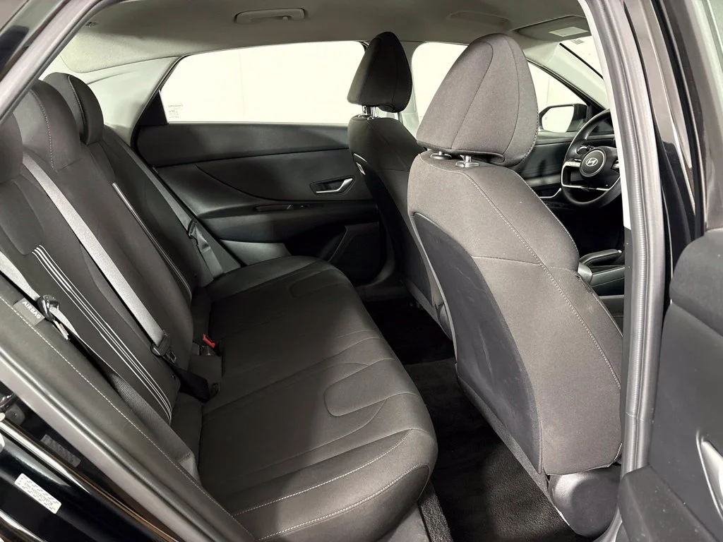 Used 2024 Black Hyundai SEL image 20