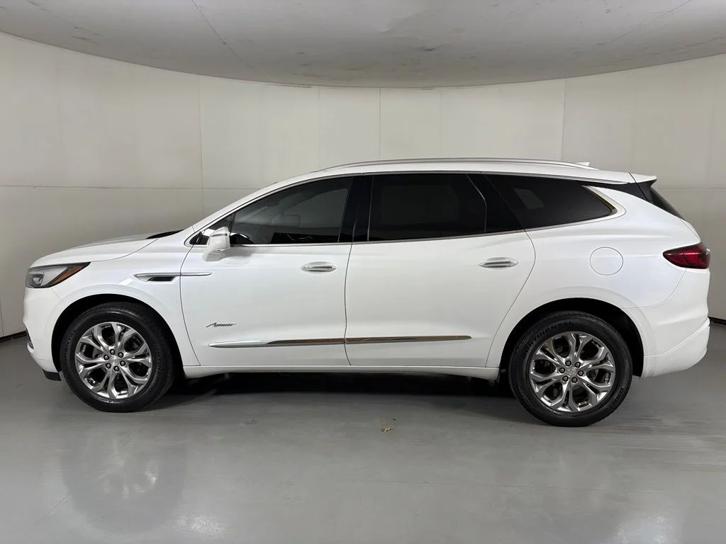 Used 2020 White Buick Avenir image 5