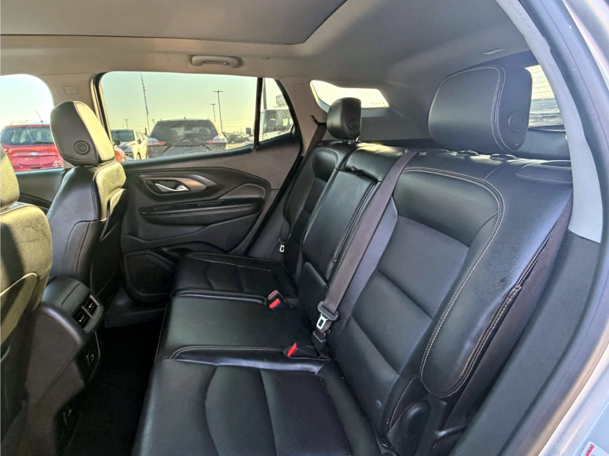Used 2018 Quicksilver Metallic GMC SLT image 23
