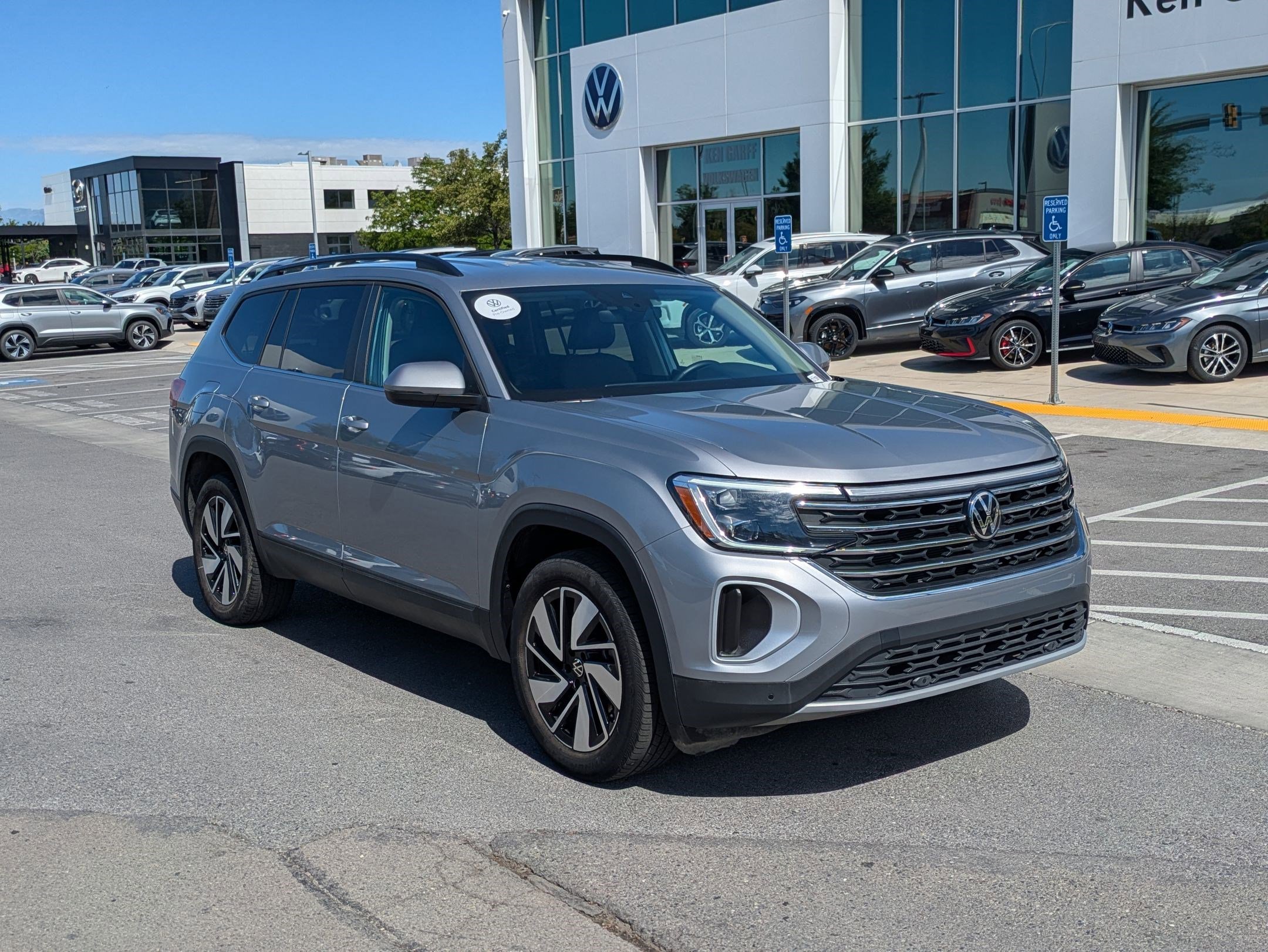 2025 Volkswagen Atlas 2.0T SE w/Tech 4MOTION's photo