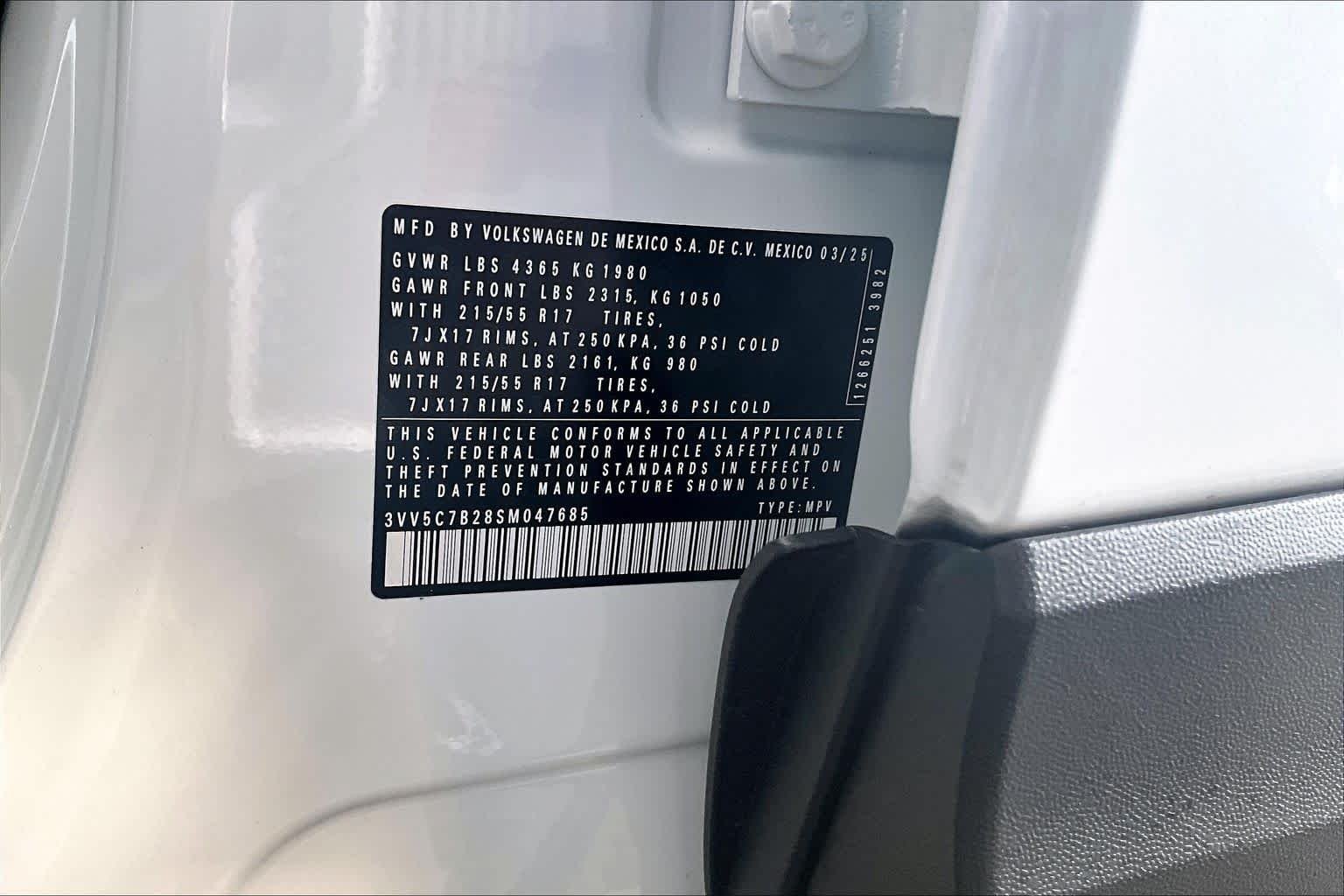 Certified Used 2025 Pure White Volkswagen S image 33