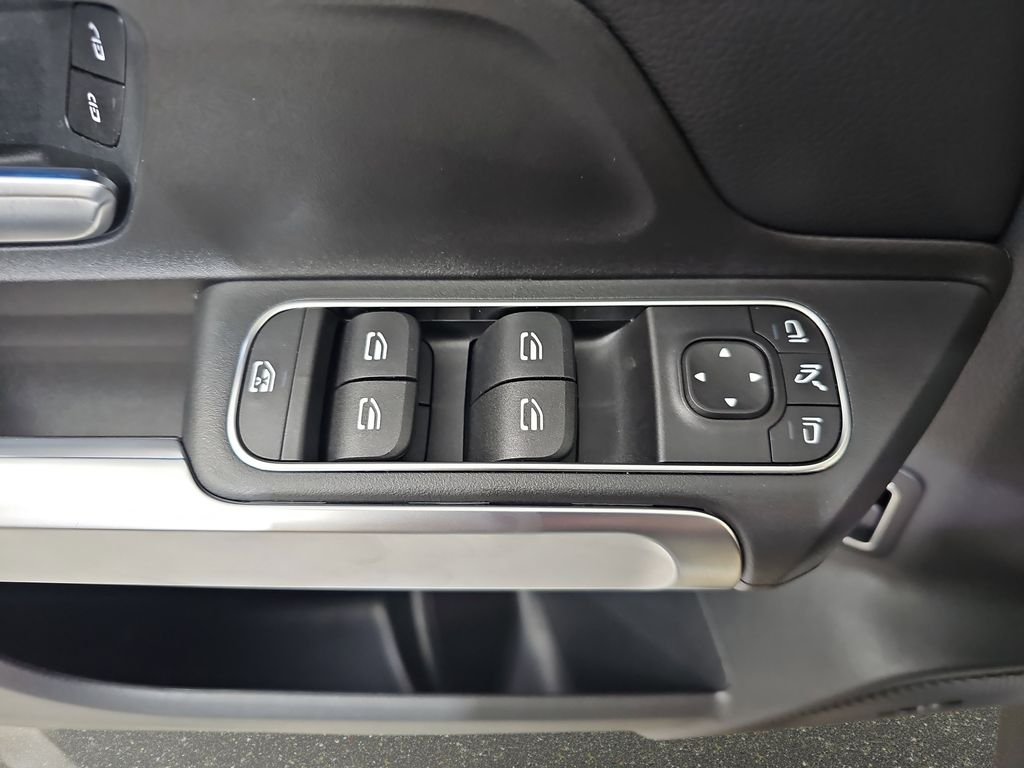 2026 Mercedes-Benz GLB GLB 250 - Photo 31