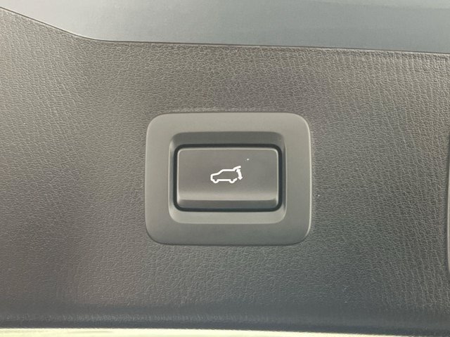 Certified Used 2025 Polymetal Gray Metallic Mazda 2.5 S Carbon Edition image 31
