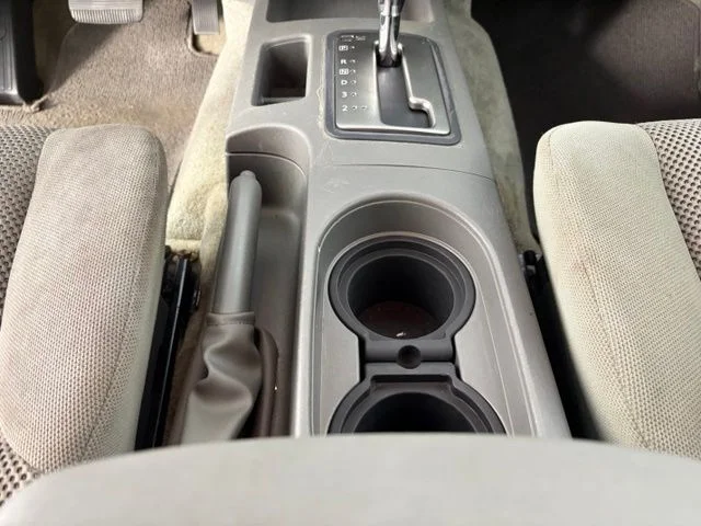 Used 2013 Silver Nissan SV image 18