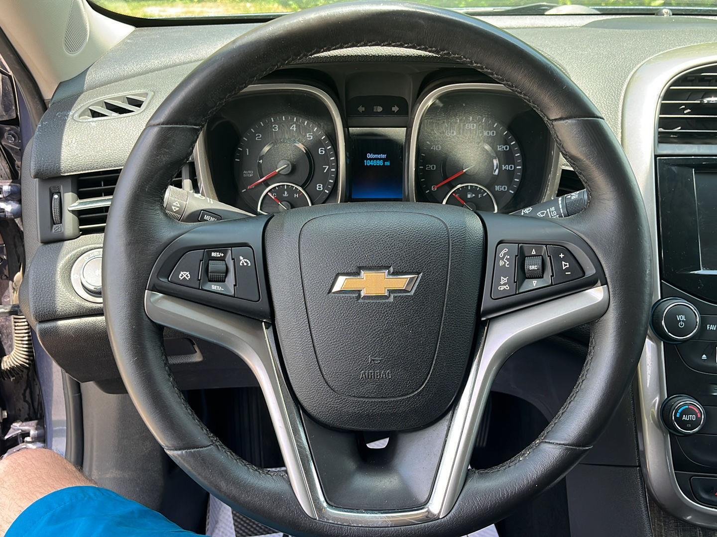 Used 2015 ATLANTIS BLUE METALLIC Chevrolet LT image 13