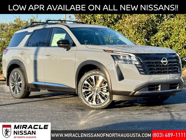 2026 Nissan Pathfinder Platinum