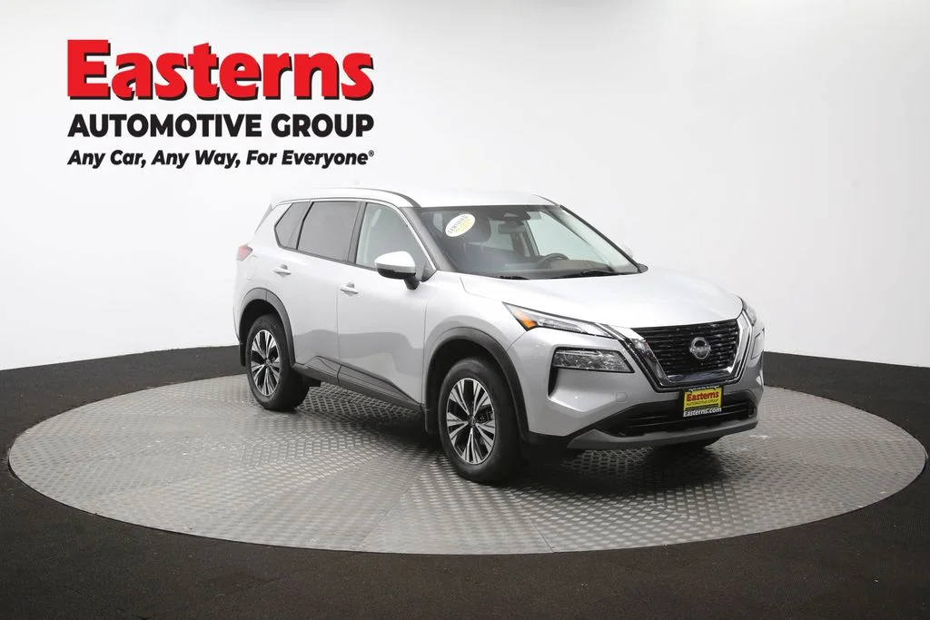 Used 2023 Silver Nissan SV image 46