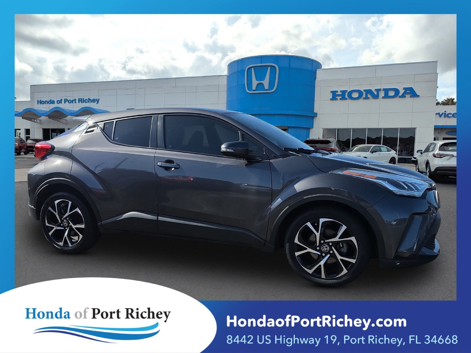 2022 Toyota C-HR XLE