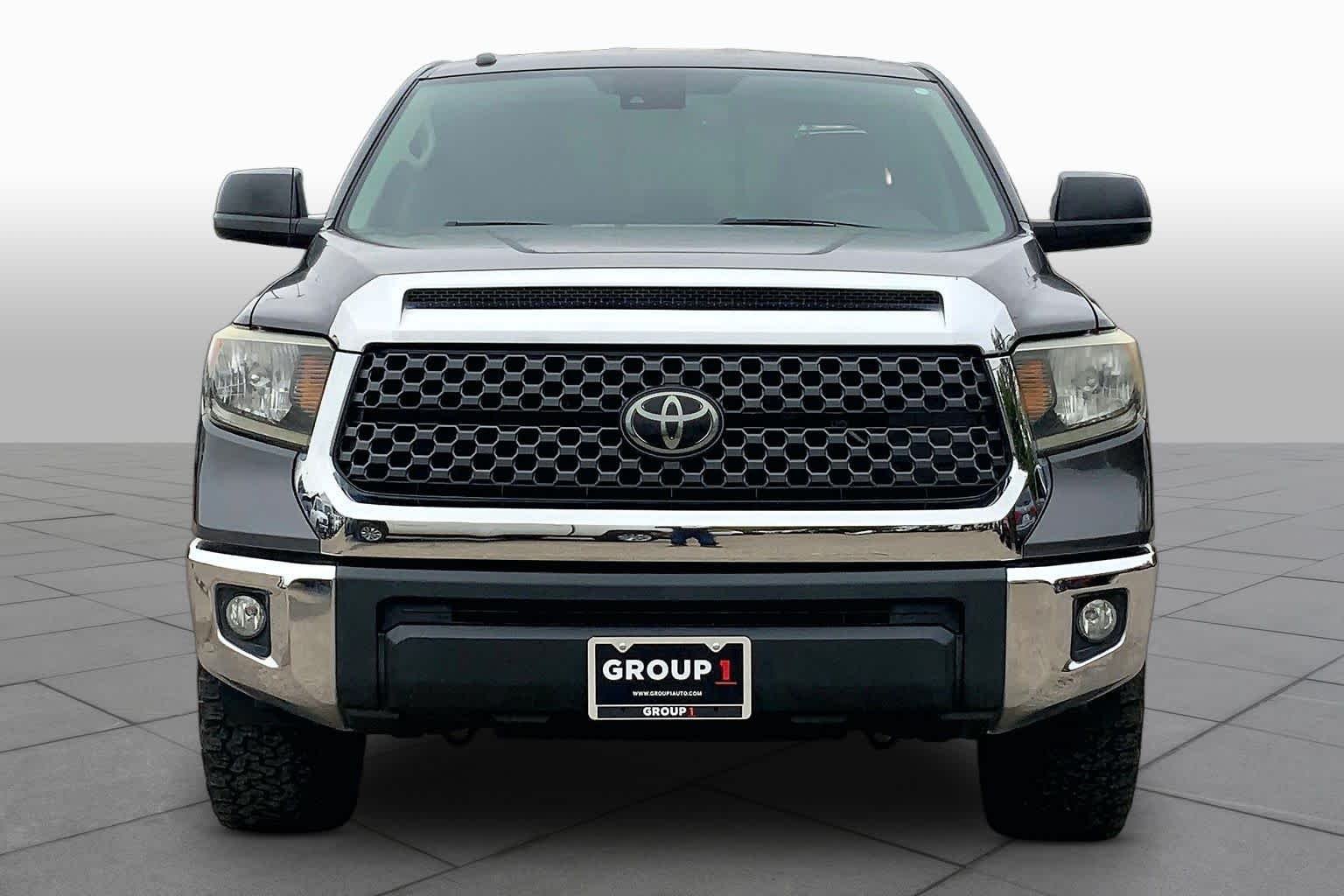 Used 2019 Magnetic Gray Metallic Toyota SR5 image 4