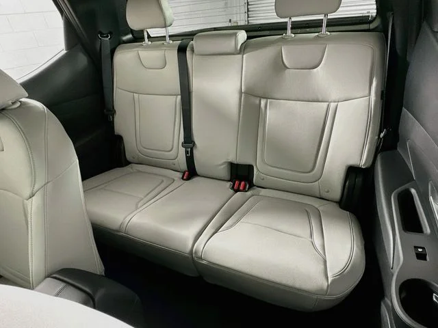 New 2027 Blue Hyundai SE image 12