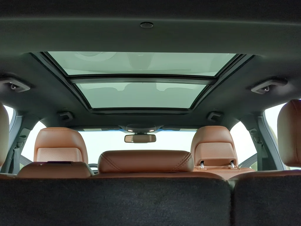 Used 2017 Tan Lincoln Reserve image 19