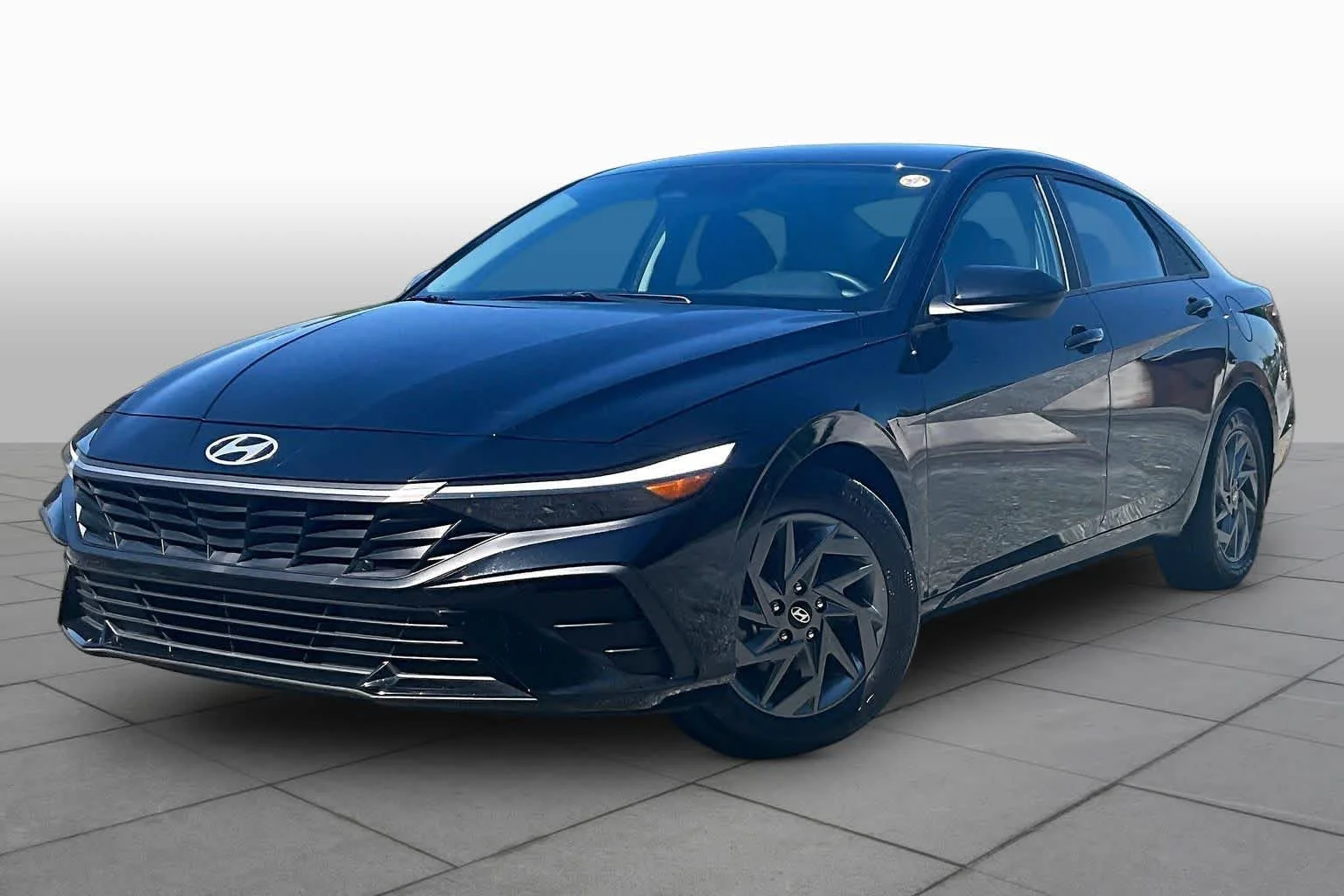 2024 Hyundai Elantra 2.0 SEL IVT's photo