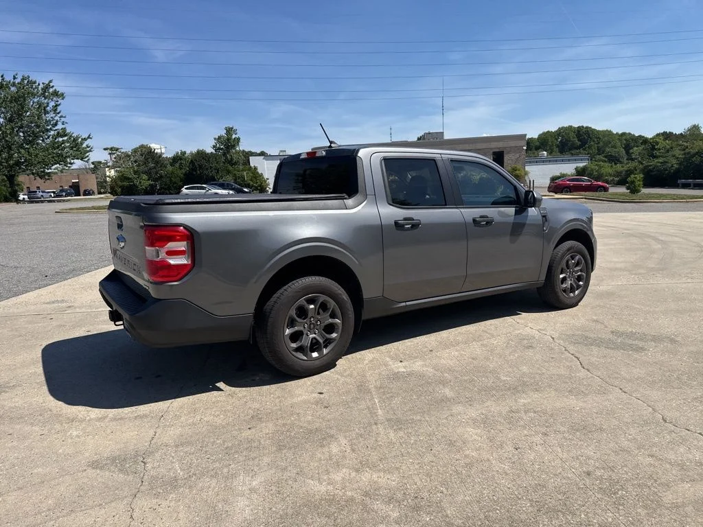 Used 2022 Gray Ford XLT image 7