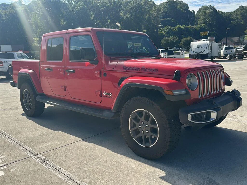 Used 2020 Firecracker Red Clearcoat Jeep Overland image 1