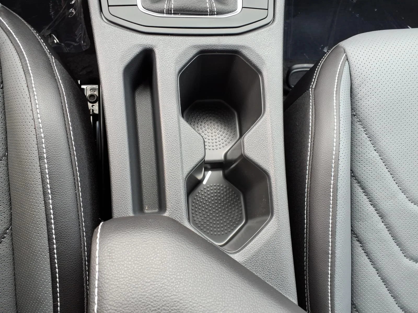 New 2026 Monument Gray Volkswagen SEL AUTO image 10