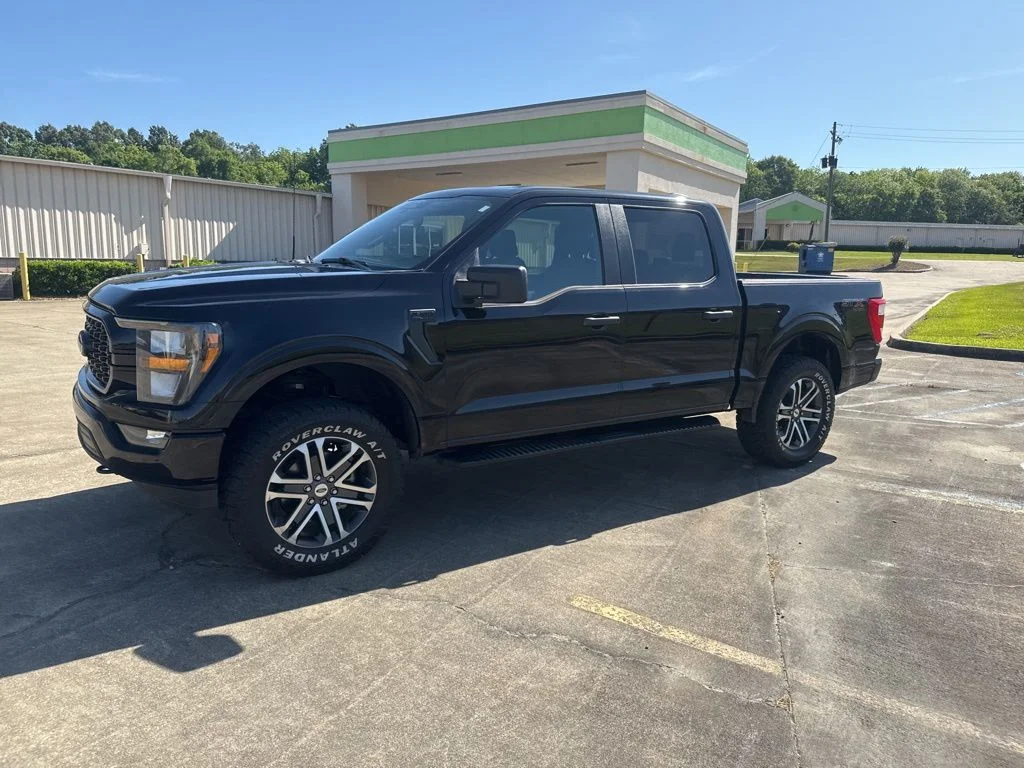 Used 2023 Agate Black Metallic Ford XL image 6