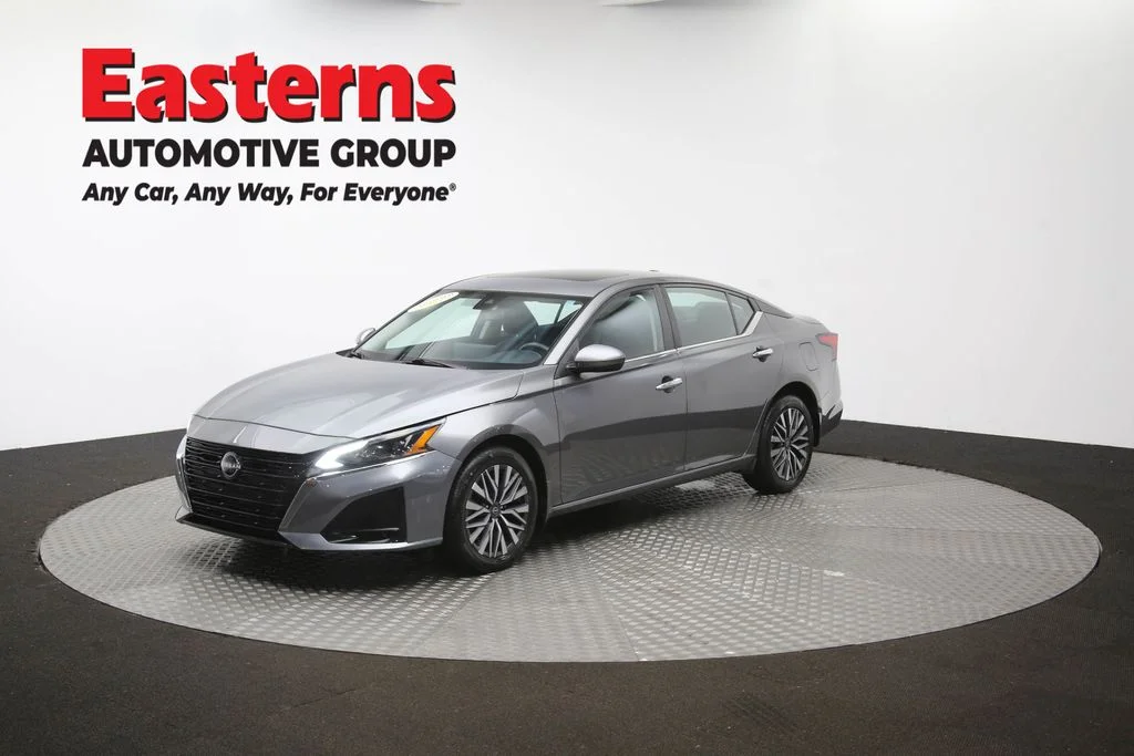 Used 2023 Gray Nissan 2.5 SV image 56