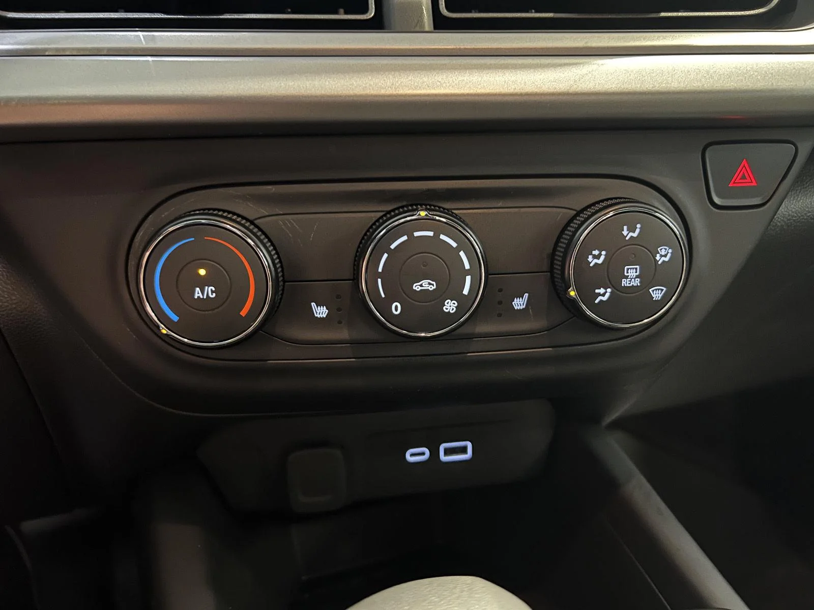 Used 2025 Sterling Gray Metallic Chevrolet 1RS image 20