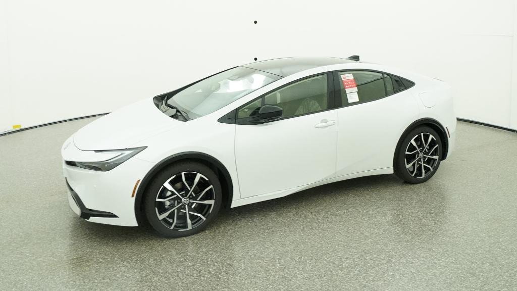 New 2026 Wind Chill Pearl Toyota XSE image 4