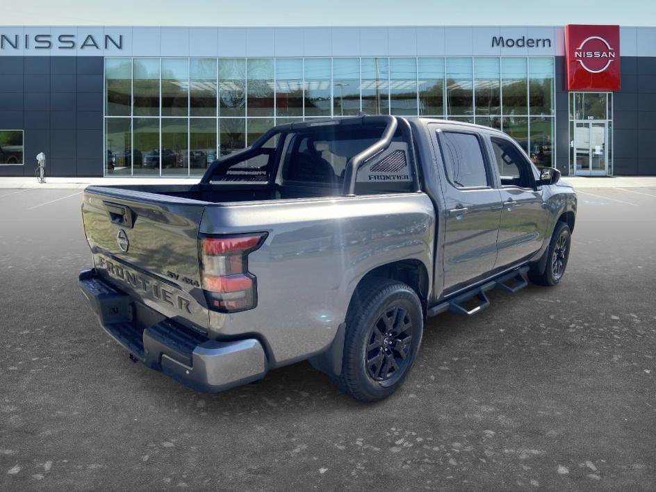 Used 2023 Gun Metallic Nissan SV image 5