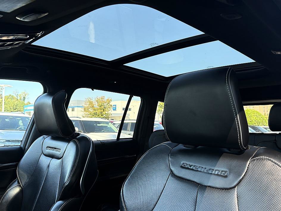 Used 2023 Baltic Gray Metallic Clearcoat Jeep Overland image 18
