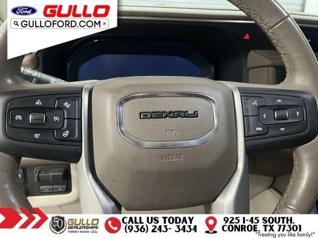 Used 2022 White Frost Tri-Coat GMC Denali image 24