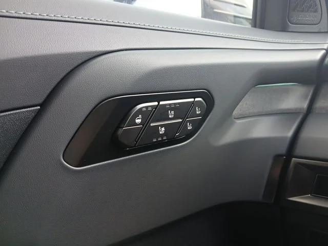 New 2027 Black Jade Green Kia X-LINE SX image 30