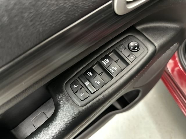 Used 2019 Red Jeep Altitude 4x4 image 18