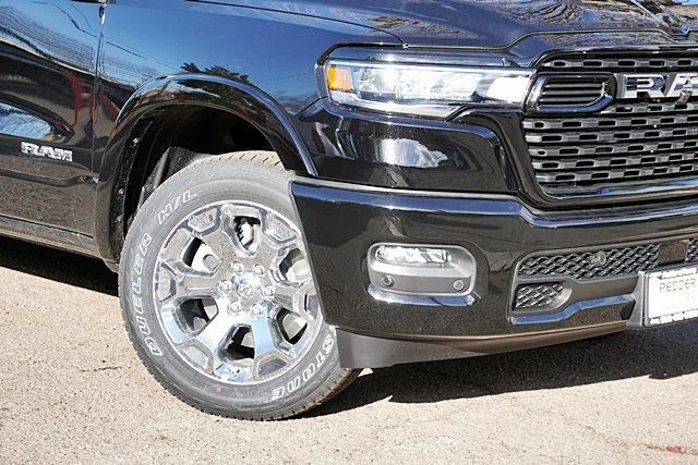 New 2026 Diamond Black Crystal Pearl-Coat Exterior Paint RAM Big Horn Sport Appearance image 3