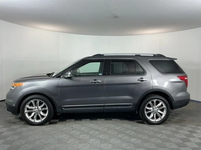 Used 2012 Gray Ford Limited image 8