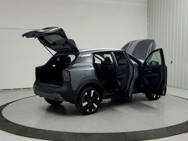 New 2026 Gray Nissan SR image 15