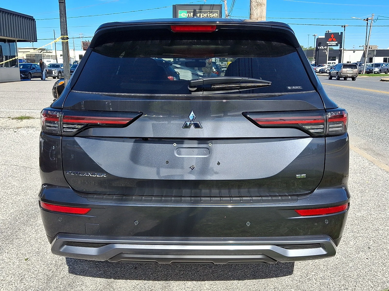 New 2026 Gray Mitsubishi SE image 6