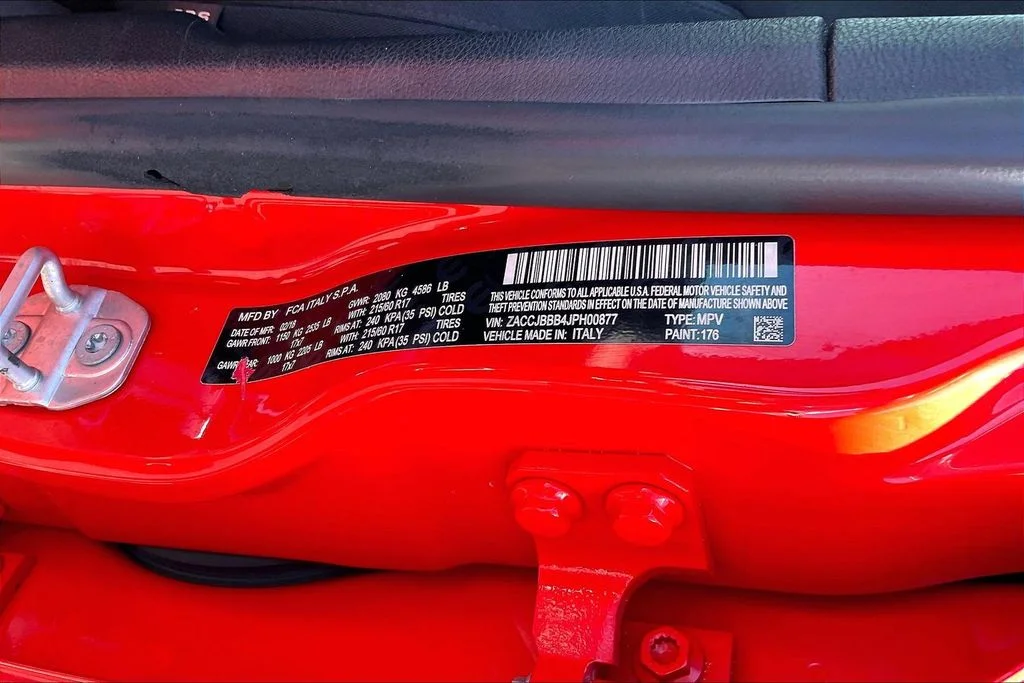 Used 2018 Red Jeep Latitude image 32