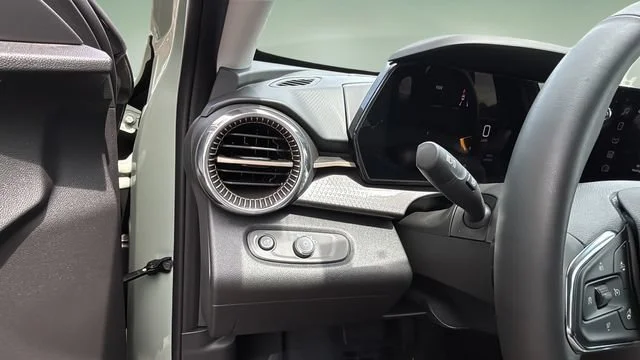 Used 2026 Cacti Green Chevrolet ACTIV image 22